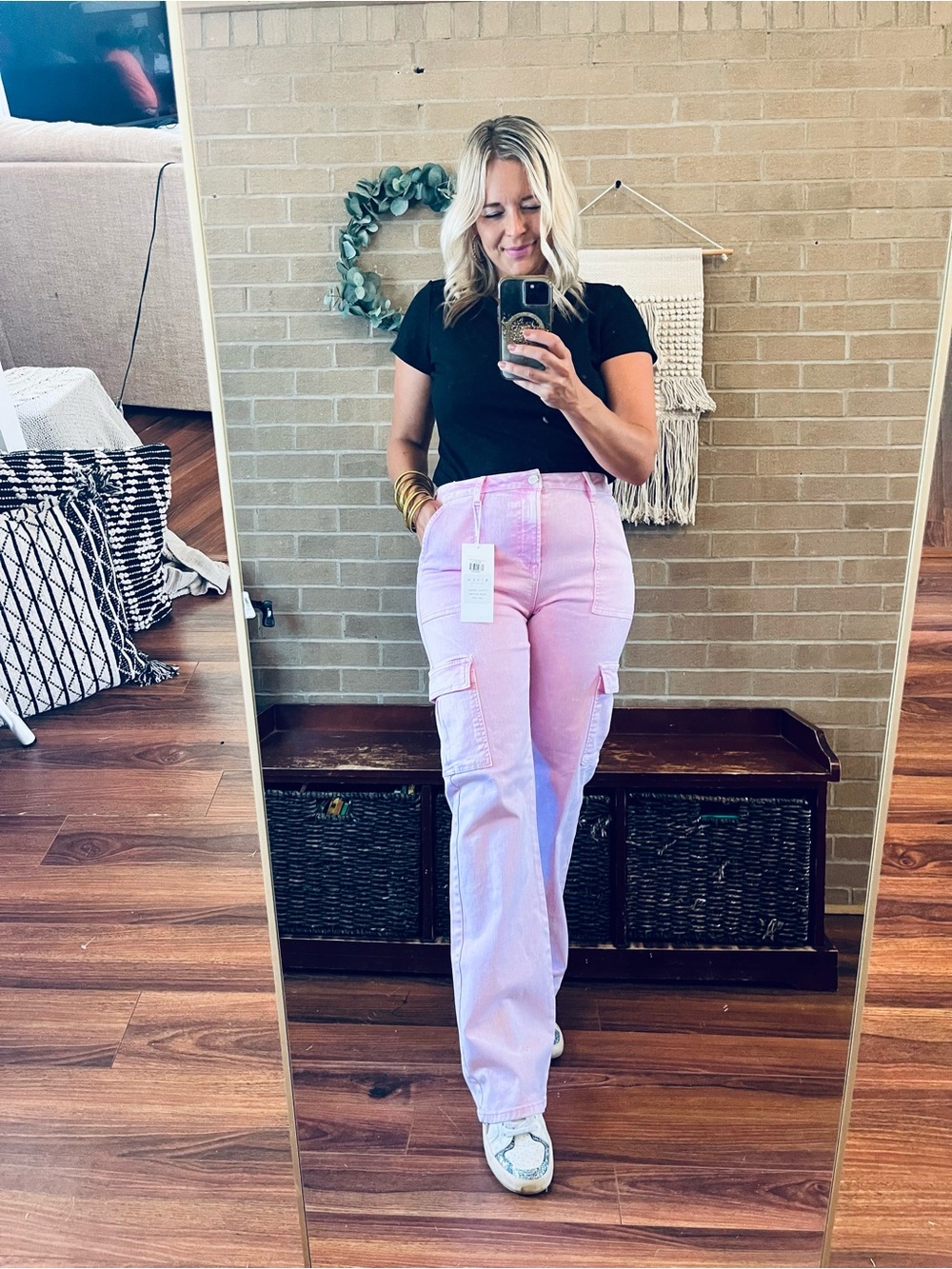 Women's Straight Leg Cargo Jeans in Soft Pink